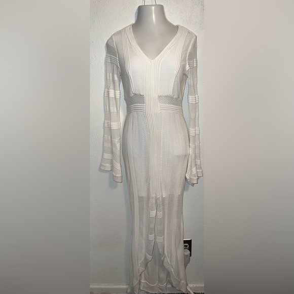VENUS Dresses & Skirts - Venus dress
